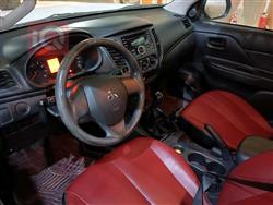 میتسوبیشی L200